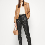 Ženske kožne pantalone Nago