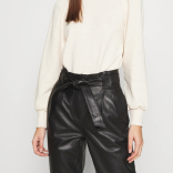 Ženske kožne pantalone Nago