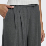 Ženske pantalone Svea