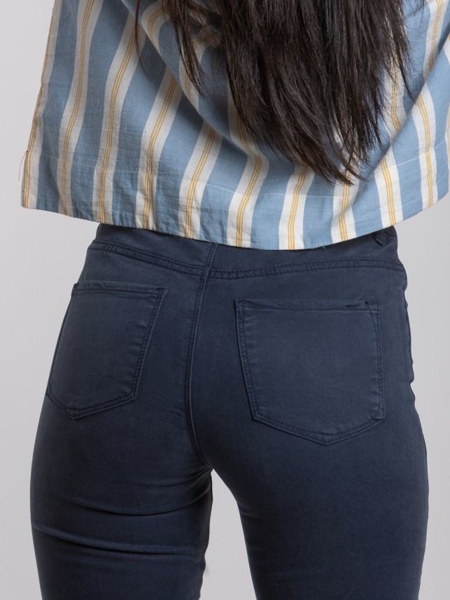 Ženske pantalone Basic Jeggings