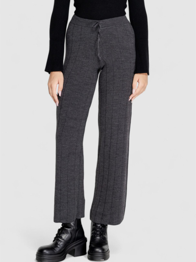 Ženske pantalone Tess