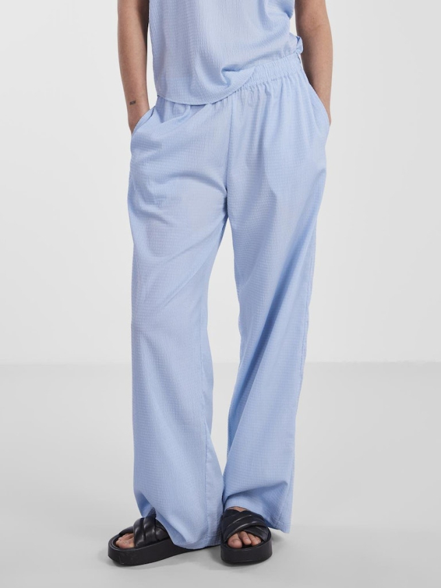 Ženske pantalone Junni