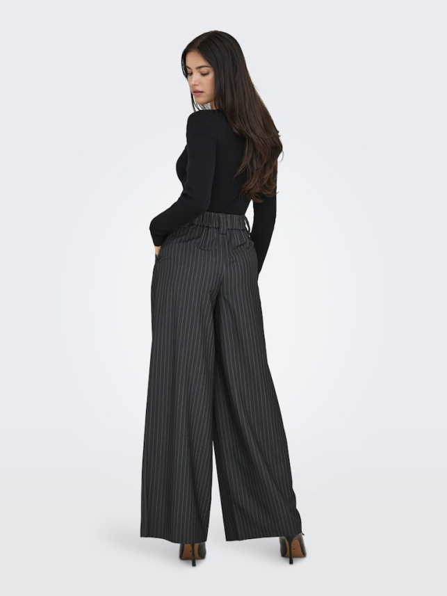 Ženske pantalone Nisa