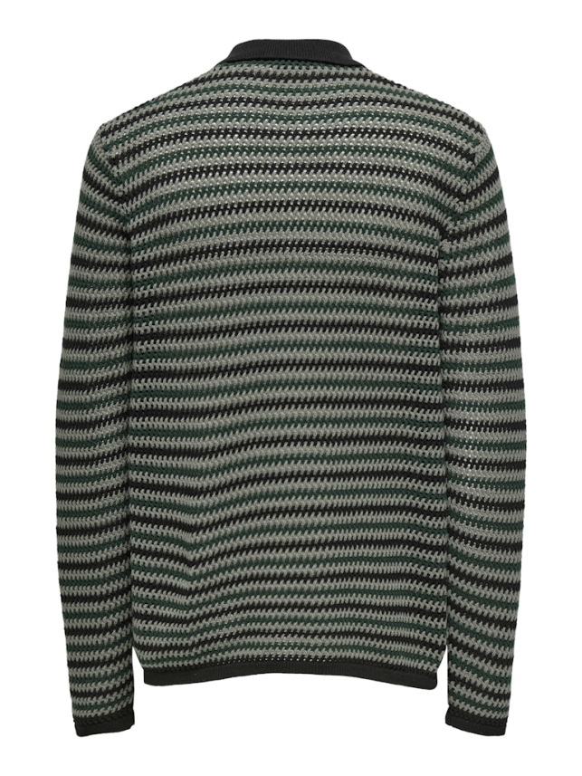 Muški kadigan  Week