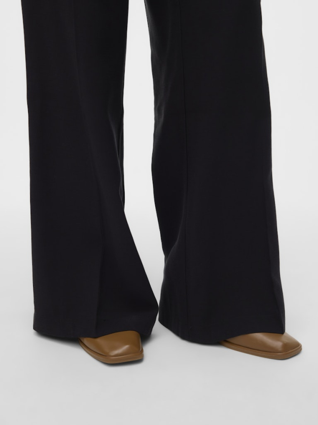 Ženske pantalone Carmen