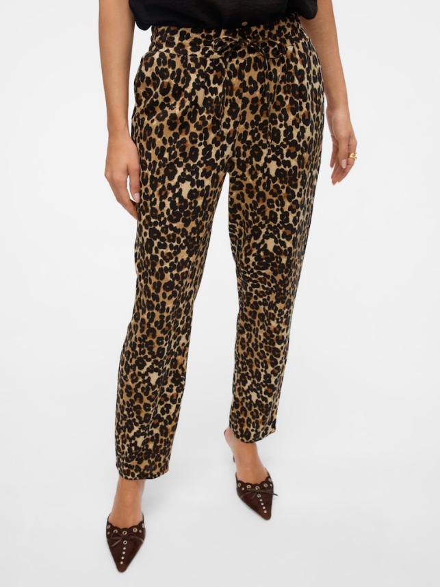 Ženske pantalone Jesmilo